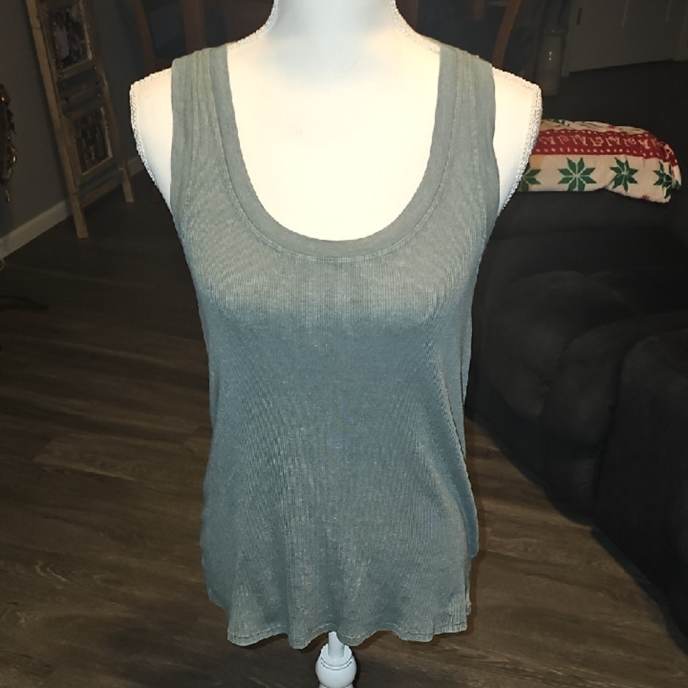 AERIE Women's Green ribbed Tank Top. Solid! Good condition
